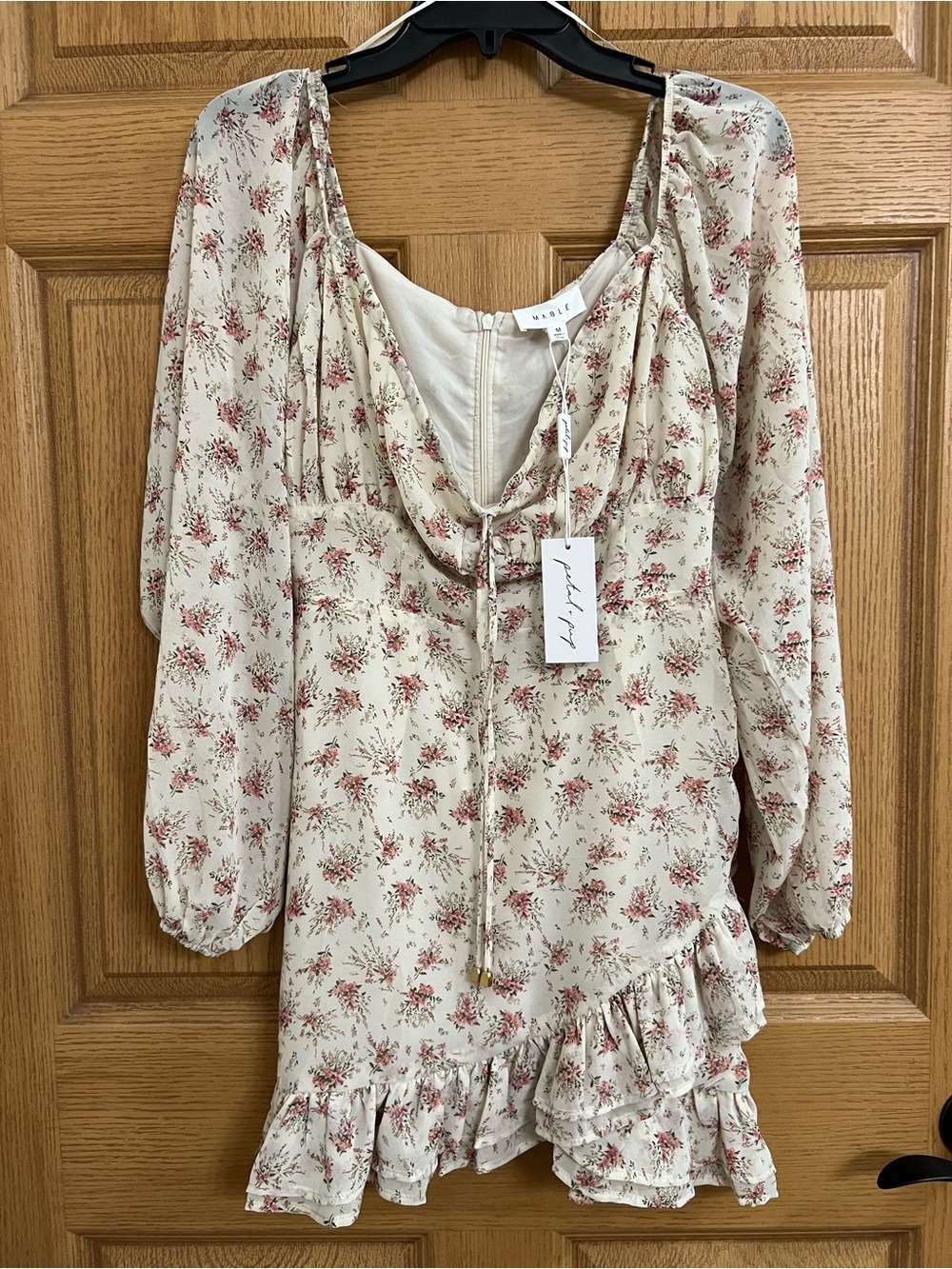 NWT Petal & Pup Mable Ursina Floral Blush Mini Dress Size Medium